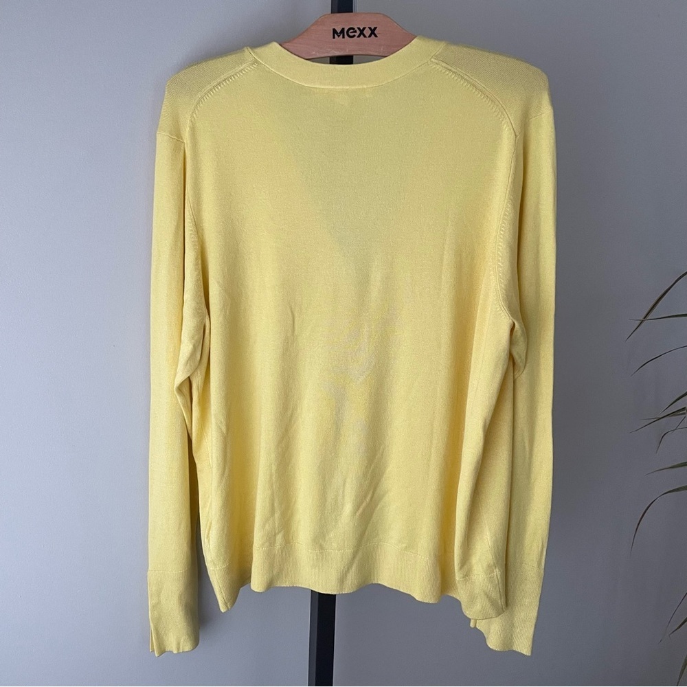 Cleo Yellow Button Down Vneck Knit Cardigan Sweater Gold Buttons Size XL Womens - Picture 2 of 8